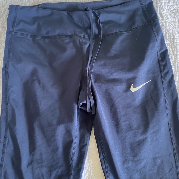 Nike Pants - Women’s Nike DriFit Navy Blue cropped running pant